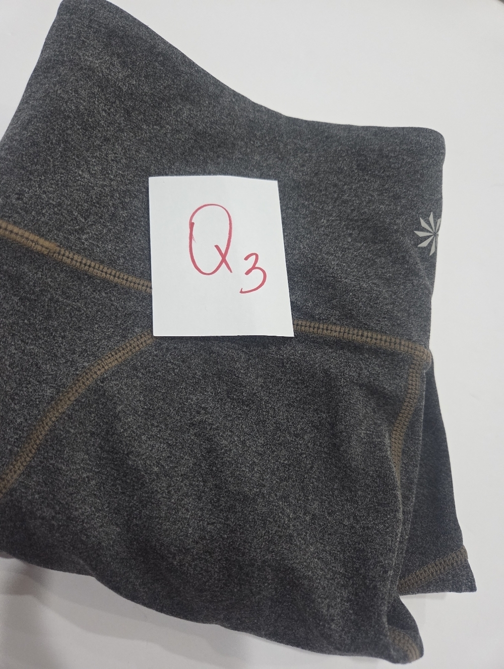 Athleta High-Waisted Gray Athletic Leggings with Contrast Stitching Sz.M - Picture 9 of 9